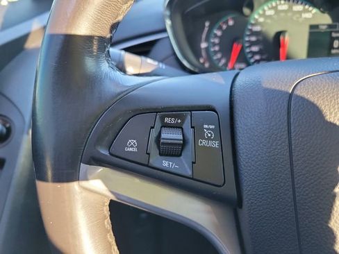 Certified 2021 Chevrolet Trax LT w/ Driver Confidence Package image 21