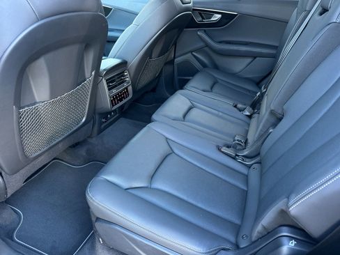 Used 2025 Audi Q7 3.0T Premium Plus w/ Premium Plus Package image 12