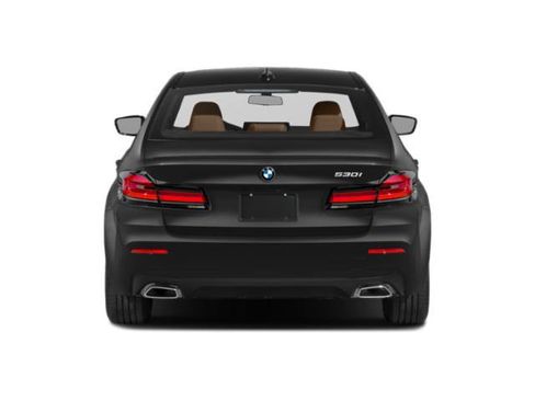 Used 2021 BMW 530i w/ Premium Package RWD image 8