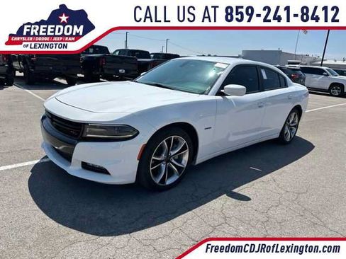 Used 2016 Dodge Charger R/T RWD image 1