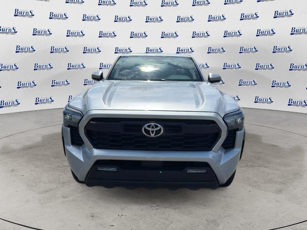 Used 2024 Toyota Tacoma TRD Off-Road AWD/4WD image 2