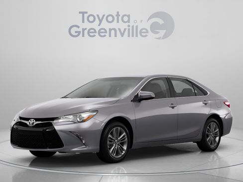 Used 2017 Toyota Camry SE FWD image 1