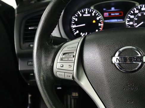 Used 2017 Nissan Altima 2.5 SL w/ Moonroof Package image 38