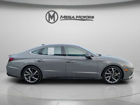Used 2022 Hyundai Sonata SEL Plus w/ Preferred Accessory Package FWD image 9