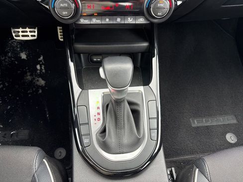 Used 2023 Kia Forte GT-Line w/ GT-Line Technology Package image 17