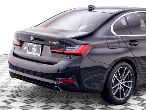 Used 2019 BMW 330i xDrive Sedan w/ Driving Assistance Package AWD/4WD image 32