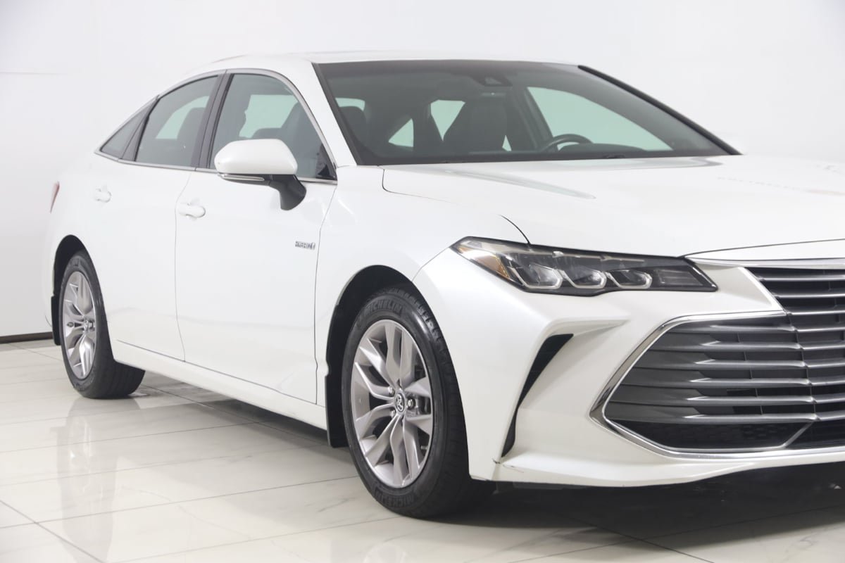 Used 2019 Toyota Avalon XLE w/ Moonroof Package FWD image 33