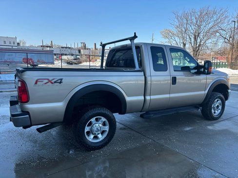 Used 2014 Ford F250 XLT w/ XLT Interior Package image 8