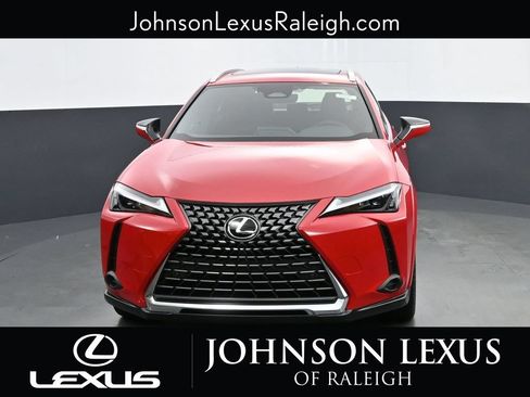 Used 2025 Lexus UX 300h FWD w/ Accessory Package (Z1) image 4