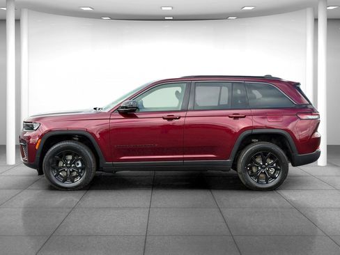 New 2026 Jeep Grand Cherokee 4WD image 4