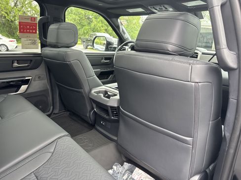 New 2025 Toyota Tundra Limited image 31
