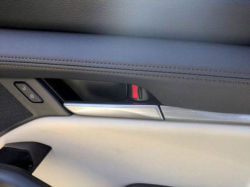 New 2026 MAZDA MAZDA3 2.5 S Preferred image 32