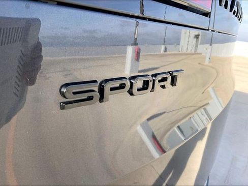 New 2026 Land Rover Range Rover Sport Dynamic SE image 9