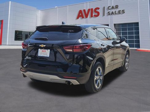 Used 2025 Chevrolet Blazer LT FWD image 6