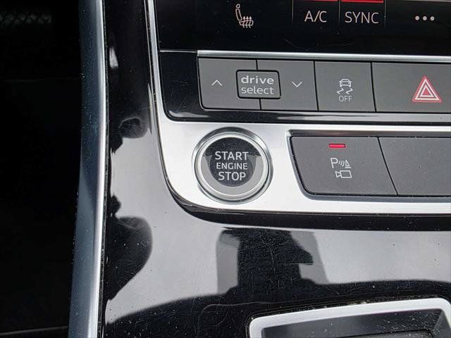 Used 2025 Audi Q7 3.0T Premium Plus AWD/4WD image 33