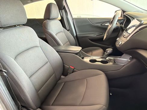 Used 2023 Chevrolet Malibu LT FWD image 23