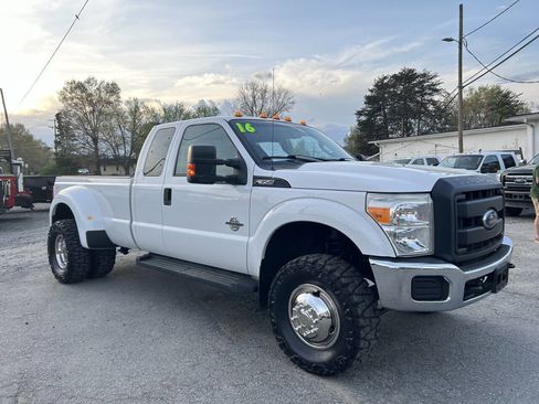 Used 2016 Ford F350 XL w/ Power Equipment Group image 4