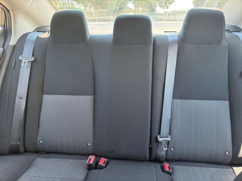 Used 2025 Nissan Sentra SV FWD image 31