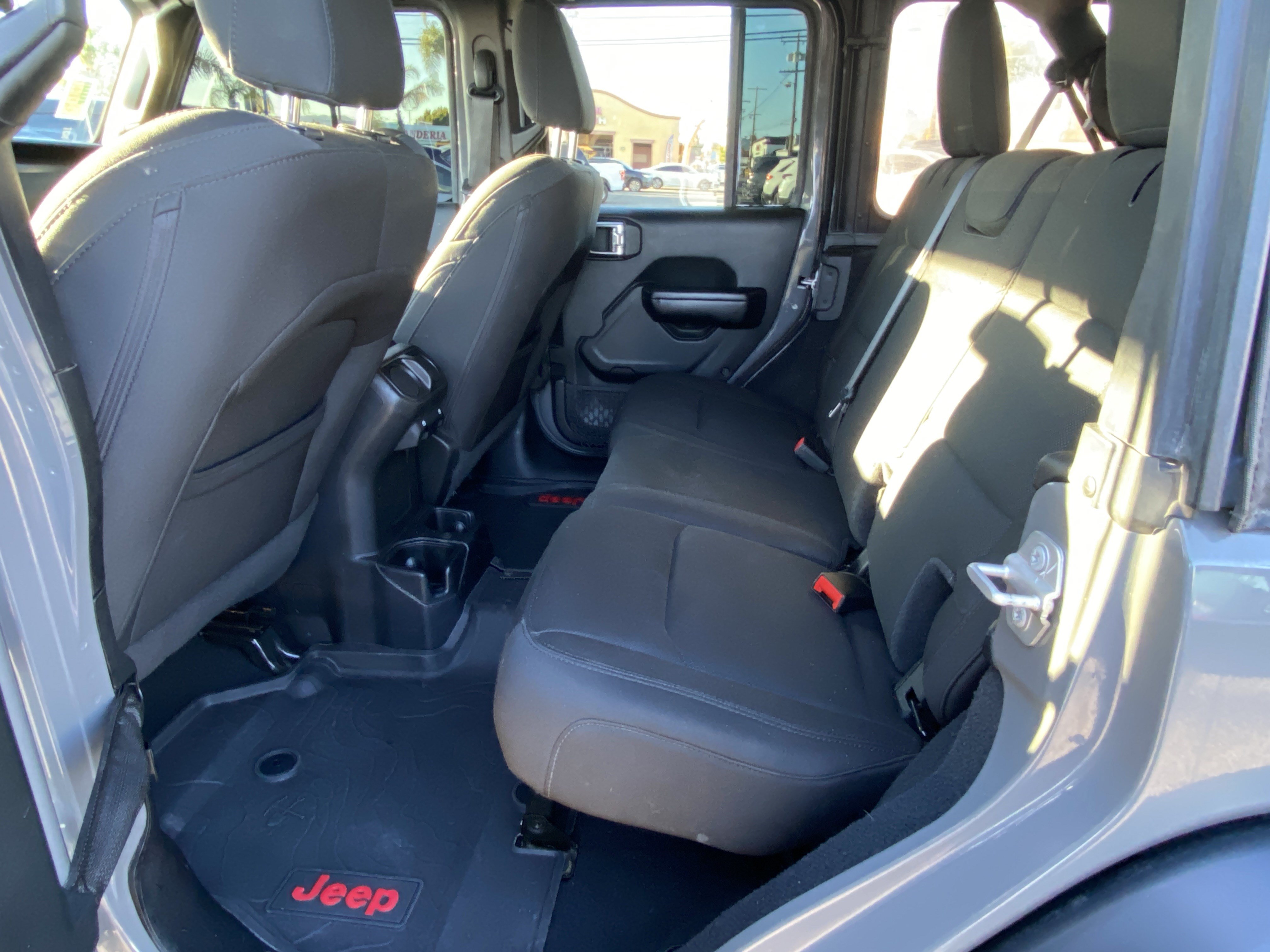 Used 2020 Jeep Wrangler Unlimited Sport S AWD/4WD image 18