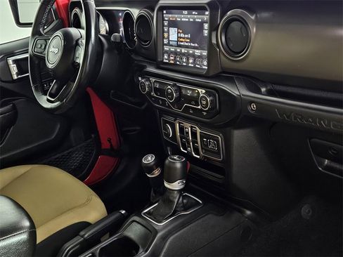 Used 2021 Jeep Wrangler Unlimited Sport image 27