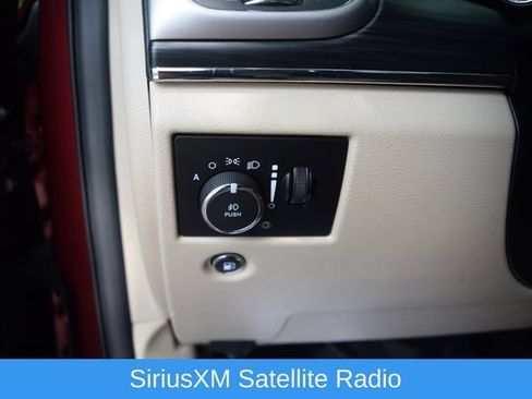 Used 2020 Jeep Grand Cherokee Limited AWD/4WD image 7