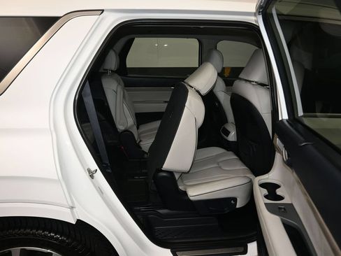 Used 2022 Hyundai Palisade Limited FWD image 56
