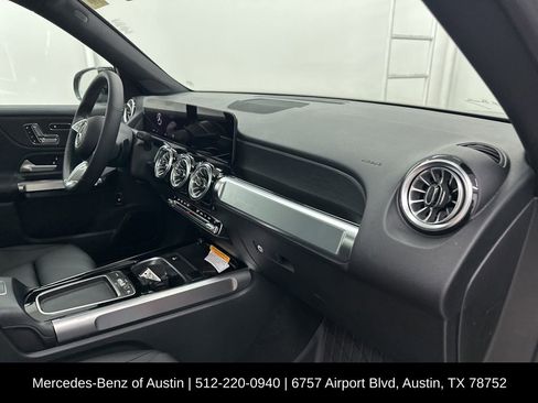 Certified 2026 Mercedes-Benz GLB 250 4MATIC image 29