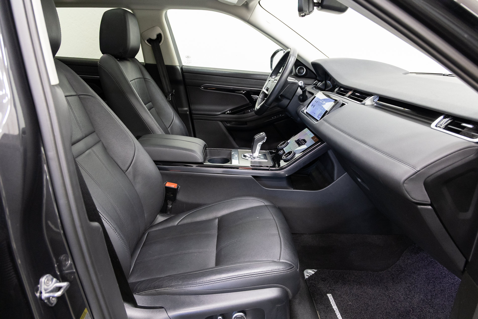 Used 2022 Land Rover Range Rover Evoque SE AWD/4WD image 14