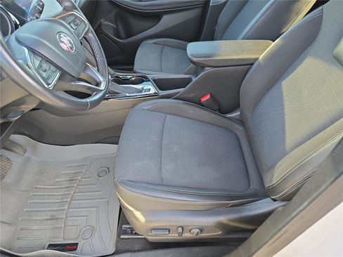 Used 2020 Buick Encore GX Preferred w/ Cold Weather Comfort Package image 21