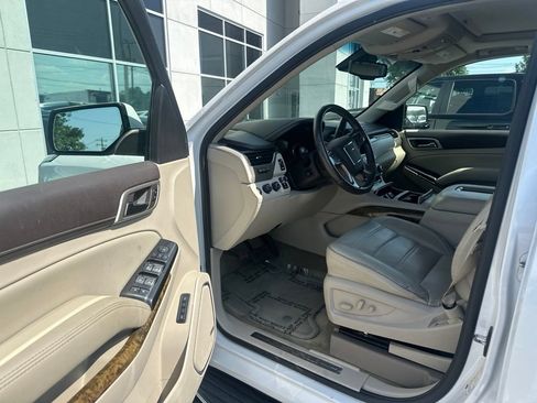 Used 2016 GMC Yukon Denali w/ Open Road Package AWD/4WD image 5