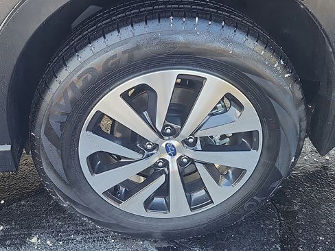 Certified 2025 Subaru Outback Premium image 24