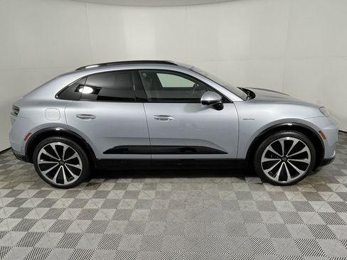 Used 2024 Porsche Macan Turbo Electric AWD/4WD image 8