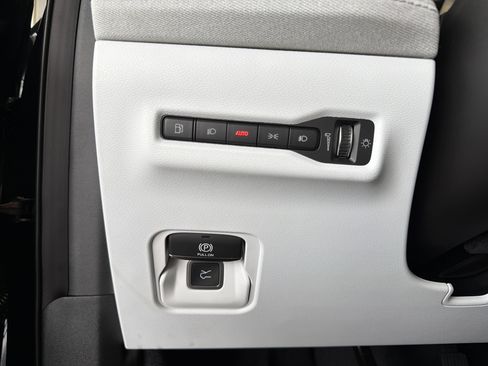 New 2026 Jeep Cherokee Laredo AWD/4WD image 15