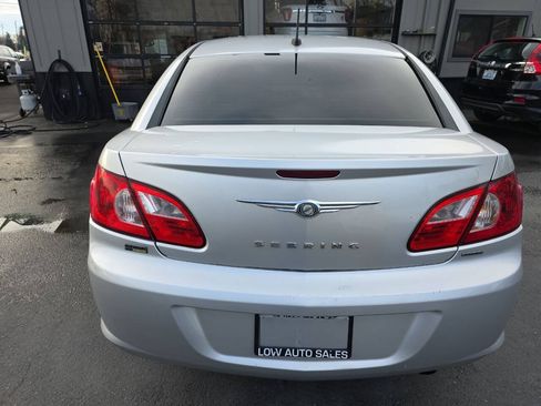 Used 2008 Chrysler Sebring Touring FWD image 6