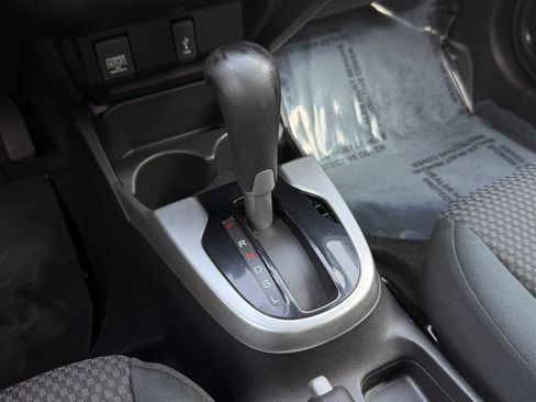 Used 2019 Honda Fit LX image 29