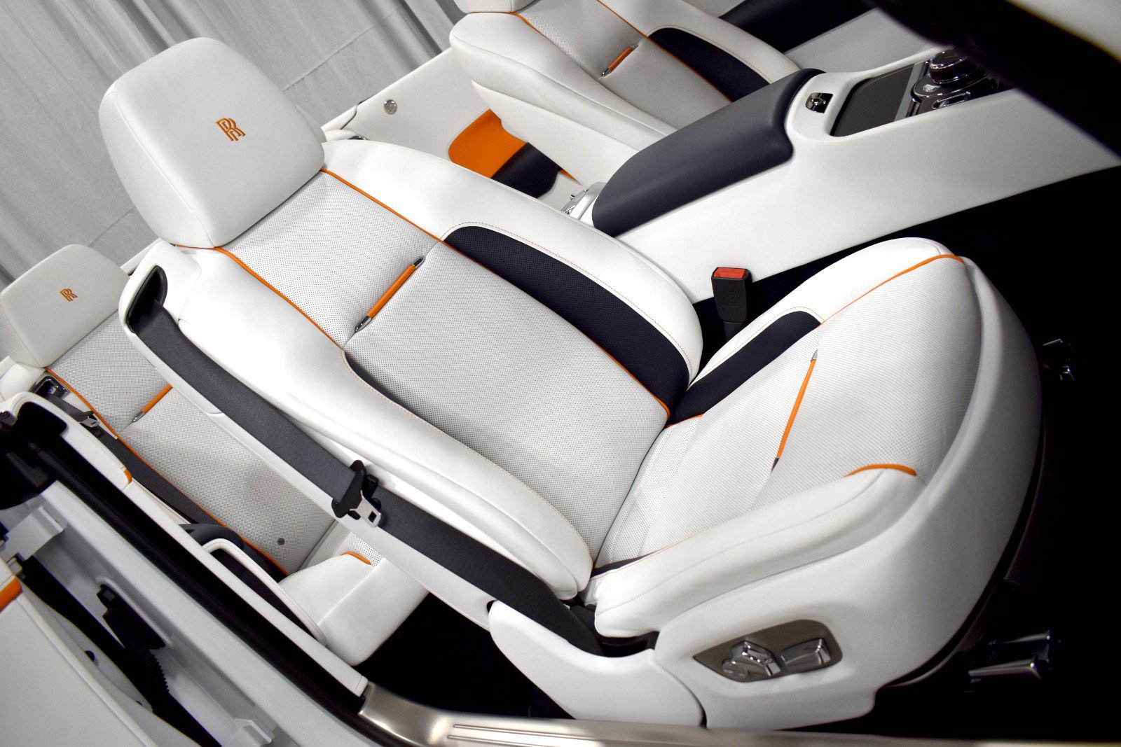 Certified 2020 Rolls-Royce Dawn RWD image 40