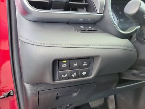 Certified 2021 Toyota Highlander Platinum AWD/4WD image 22