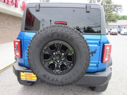 Used 2023 Ford Bronco Wildtrak AWD/4WD image 3