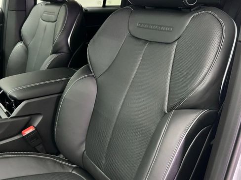 New 2025 Jeep Grand Cherokee Overland w/ Adv Protech Group III image 17