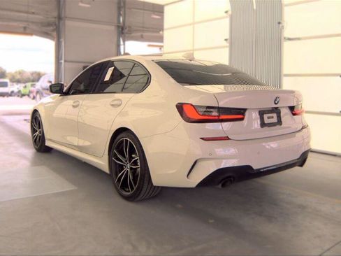 Used 2022 BMW 330i Sedan w/ M Sport Package RWD image 7