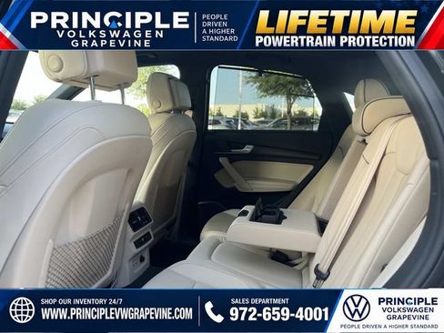 Used 2023 Audi Q5 2.0T Premium Plus w/ Premium Plus Package AWD/4WD image 21
