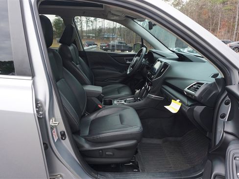 Used 2019 Subaru Forester Touring w/ Popular Package #3 image 18