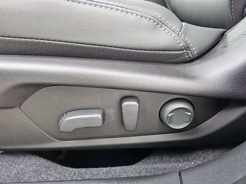 New 2026 Subaru Outback Premium image 31