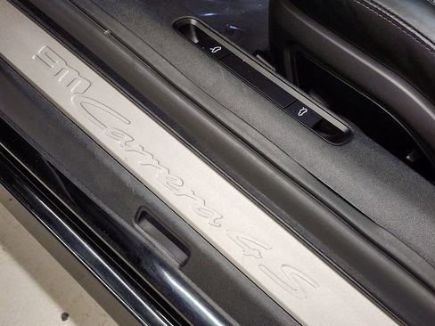 Used 2020 Porsche 911 Carrera 4S image 26