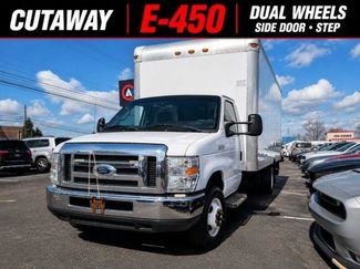 Used 2017 Ford E-450 and Econoline 450 Super Duty w/ Power Windows & Locks Group RWD video 1