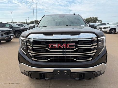 Used 2023 GMC Sierra 1500 SLT AWD/4WD image 9