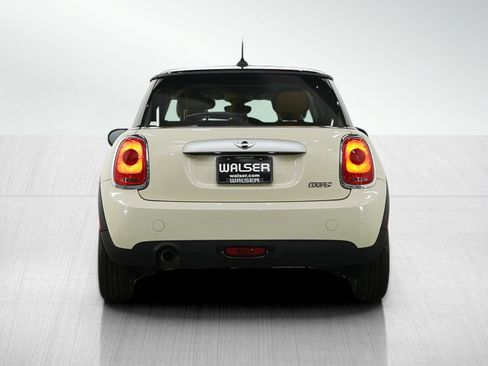Used 2015 MINI Cooper 2-Door Hardtop FWD image 5