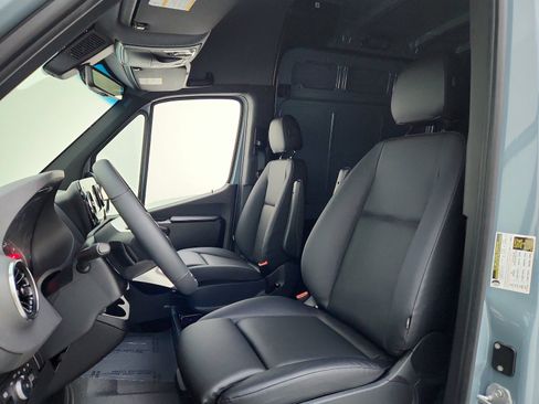 New 2026 Mercedes-Benz Sprinter 2500 image 11