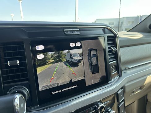 New 2026 Ford F250 Platinum w/ Platinum Plus Package AWD/4WD image 26