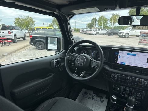 New 2025 Jeep Gladiator Sport image 49